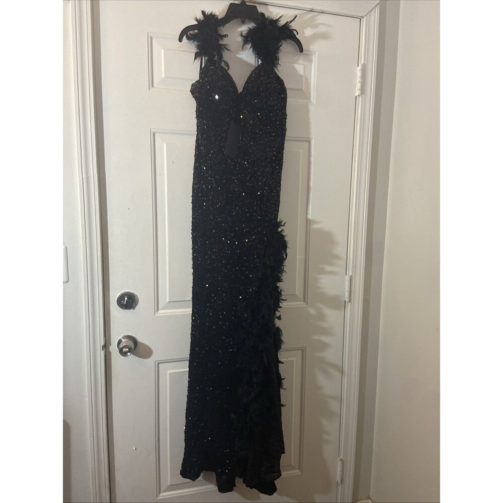 NWT LuvIsTrue Black Sequin Formal Dress Gown Feather Trim Size Large